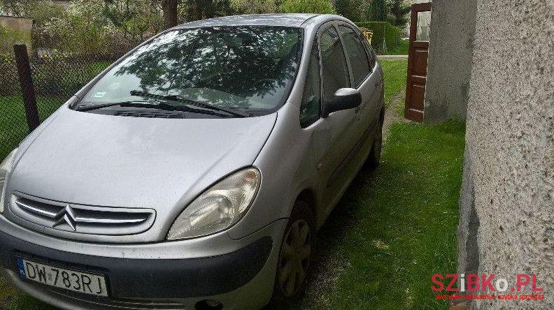 2002' Citroen Xsara Picasso photo #2