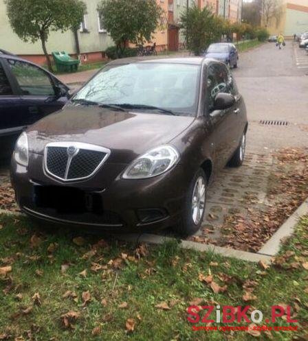 2010' Lancia Ypsilon photo #1