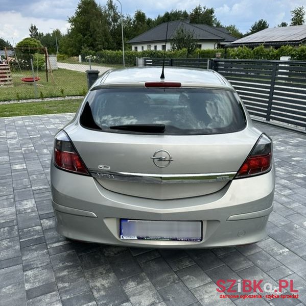 2006' Opel Astra Gtc 1.4 Edition photo #6