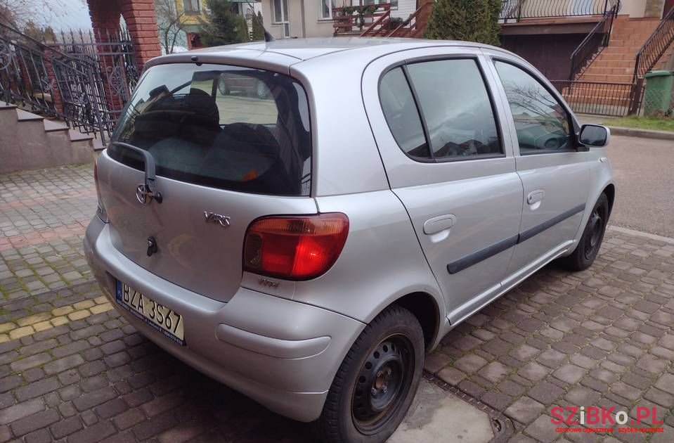 2004' Toyota Yaris photo #5