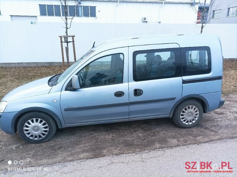 2004' Opel Combo photo #1