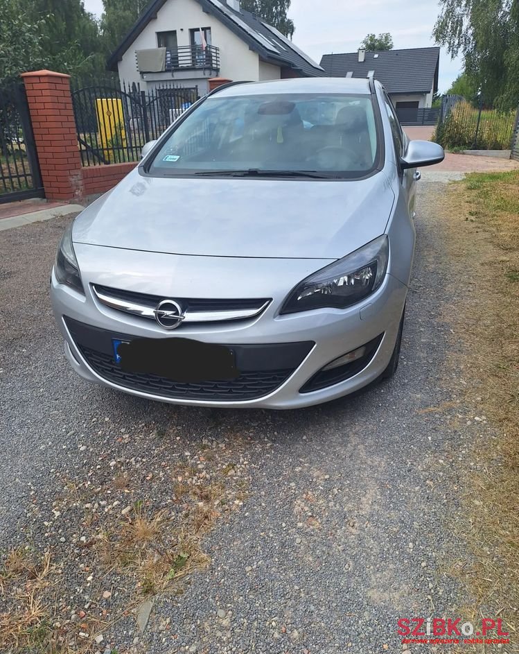 2012' Opel Astra Iv 1.4 T Sport photo #2