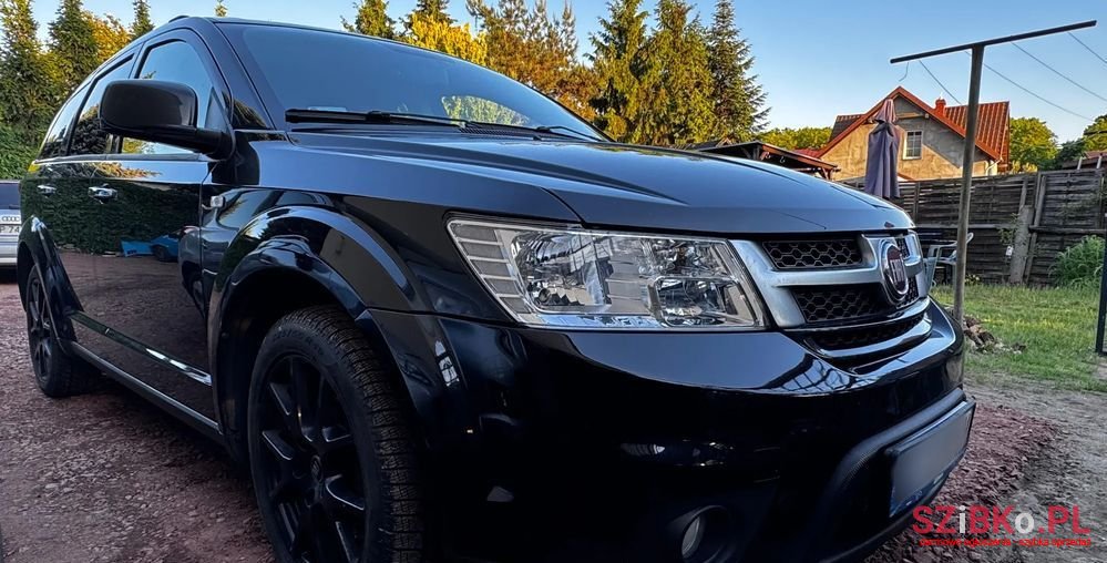 2013' Fiat Freemont photo #1