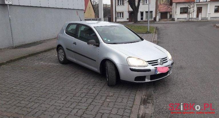 2007' Volkswagen Golf photo #1