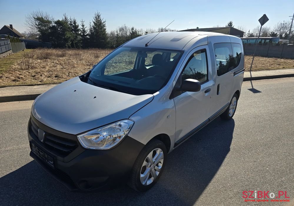 2015' Dacia Dokker photo #1