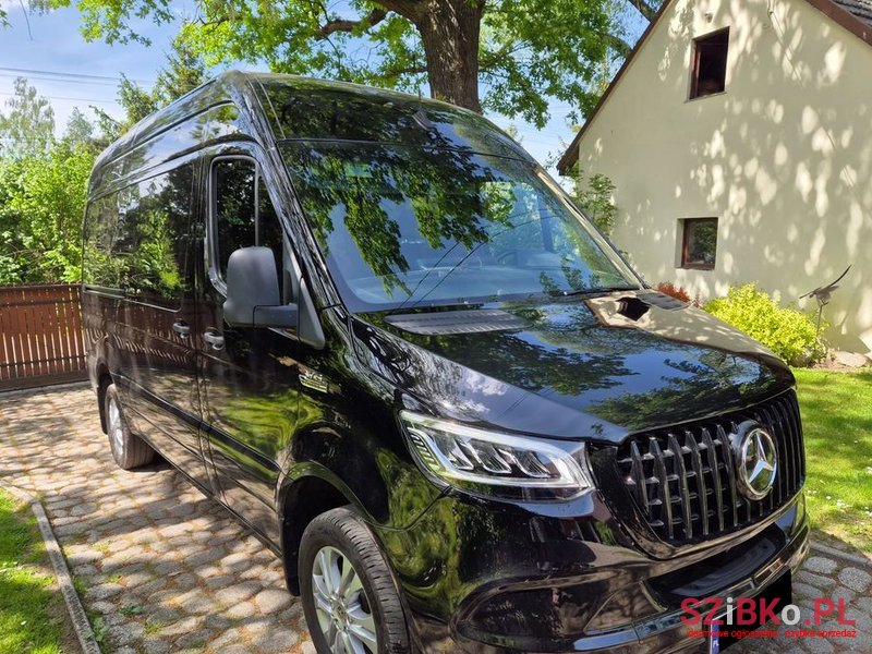 2019' Mercedes-Benz Sprinter photo #3