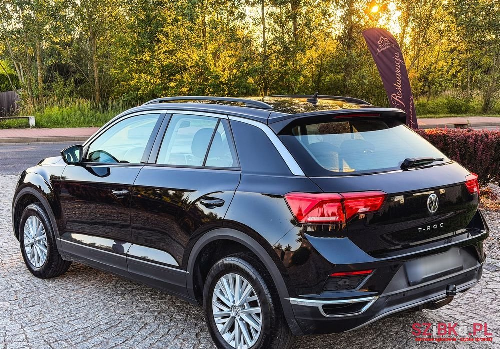 2018' Volkswagen T-Roc 1.5 Tsi Act Opf Sport photo #2