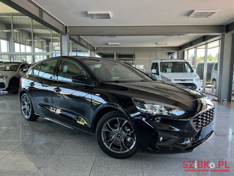 2021' Ford Focus St-Line photo #1