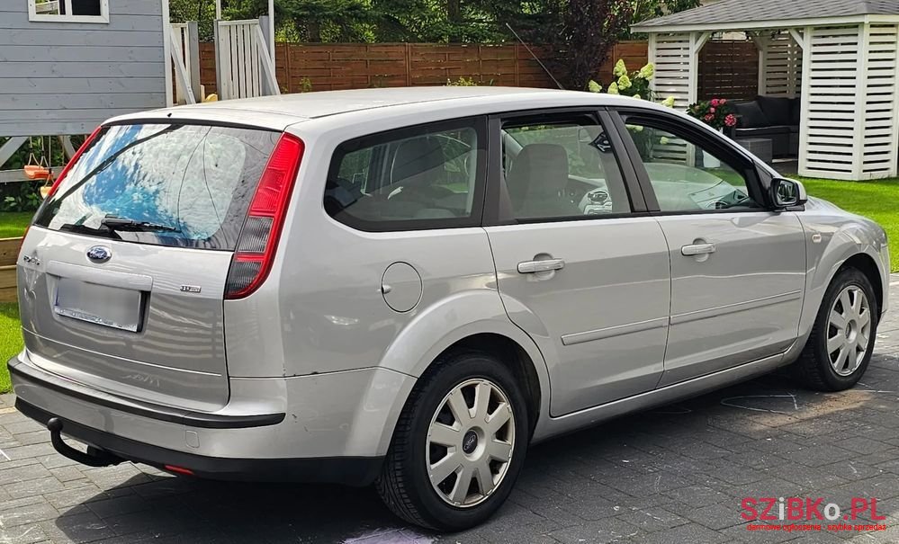 2007' Ford Focus photo #2