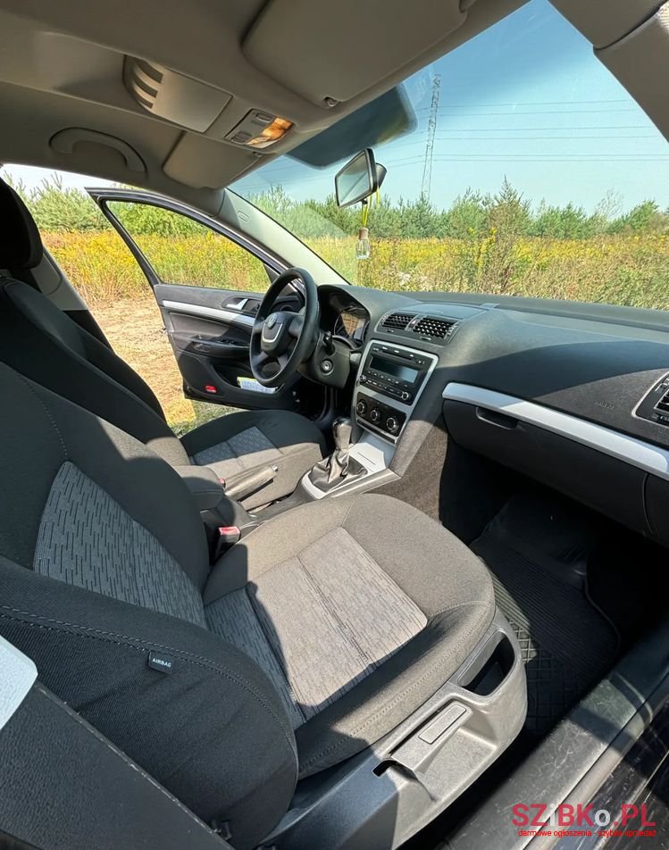 2009' Skoda Octavia photo #4