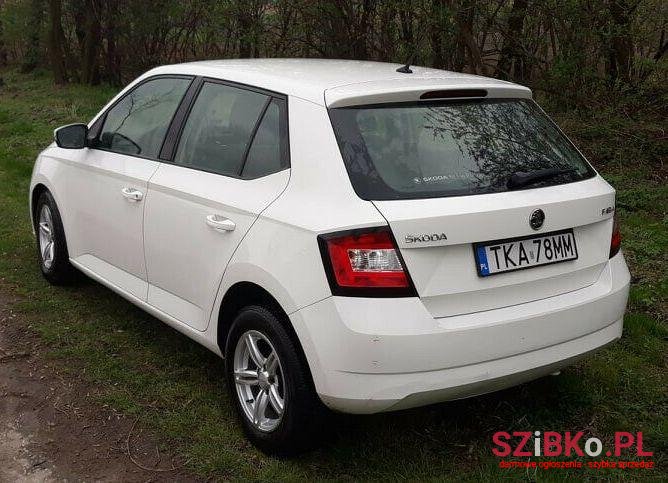 2015' Skoda Fabia photo #2