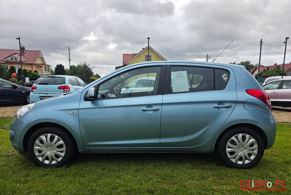 2009' Hyundai i20 1.2 Classic + photo #3