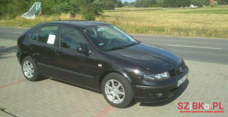 2002' SEAT Leon photo #1