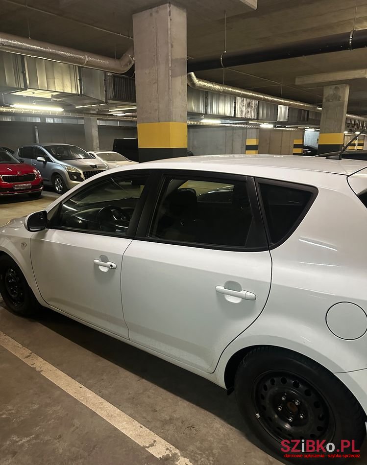 2010' Kia Ceed 1.4 Comfort photo #2