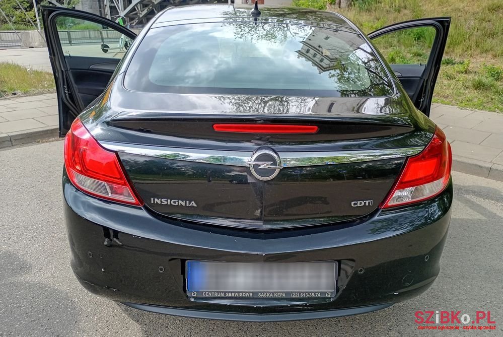 2011' Opel Insignia photo #4