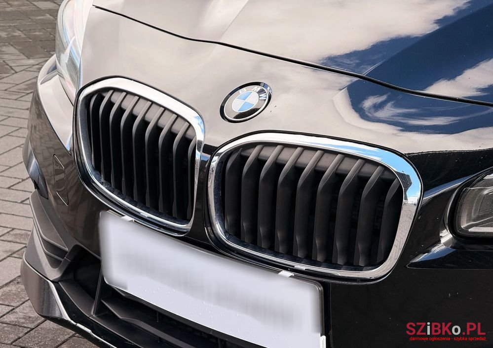 2019' BMW 2 Series 218D photo #4