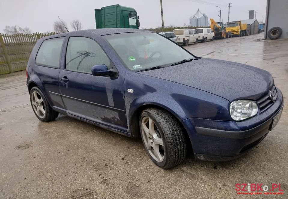 2000' Volkswagen Golf photo #3