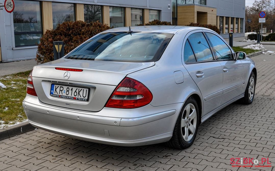 2003' Mercedes-Benz Klasa E photo #4