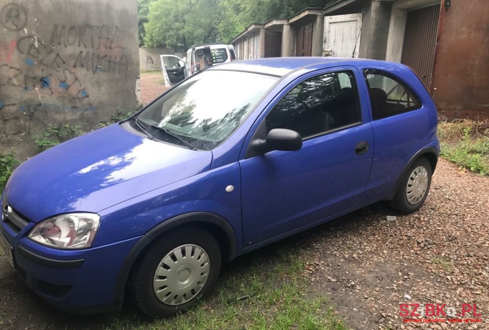 2005' Opel Corsa photo #2