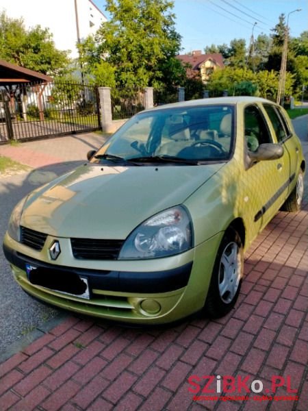 2006' Renault Clio photo #1