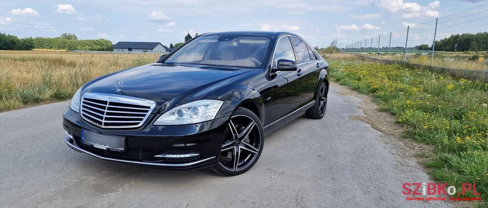 2010' Mercedes-Benz S-Class photo #1