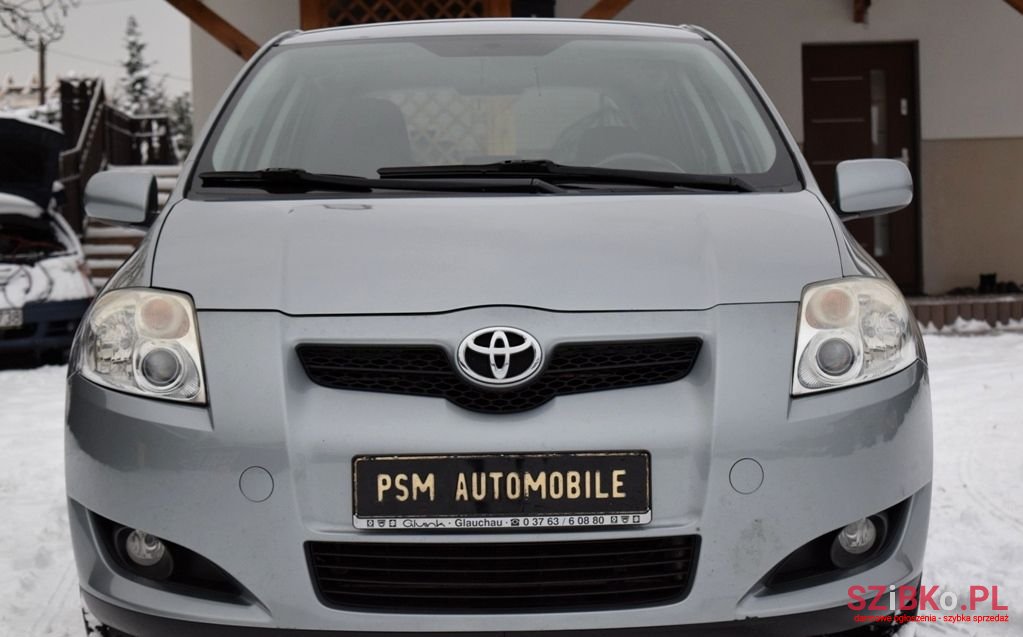 2008' Toyota Auris photo #4