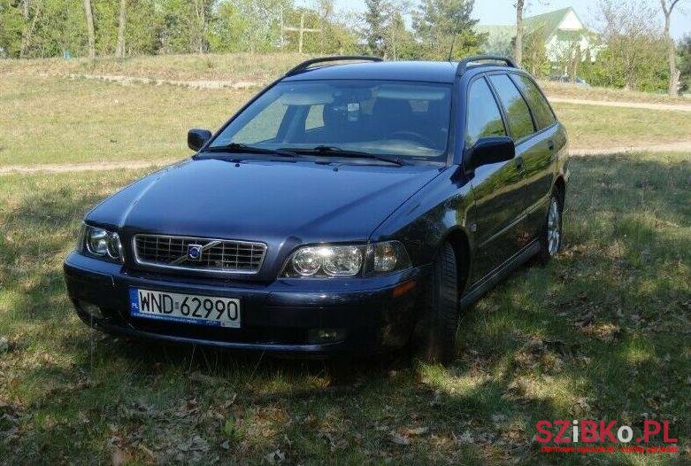 2003' Volvo V40 photo #1