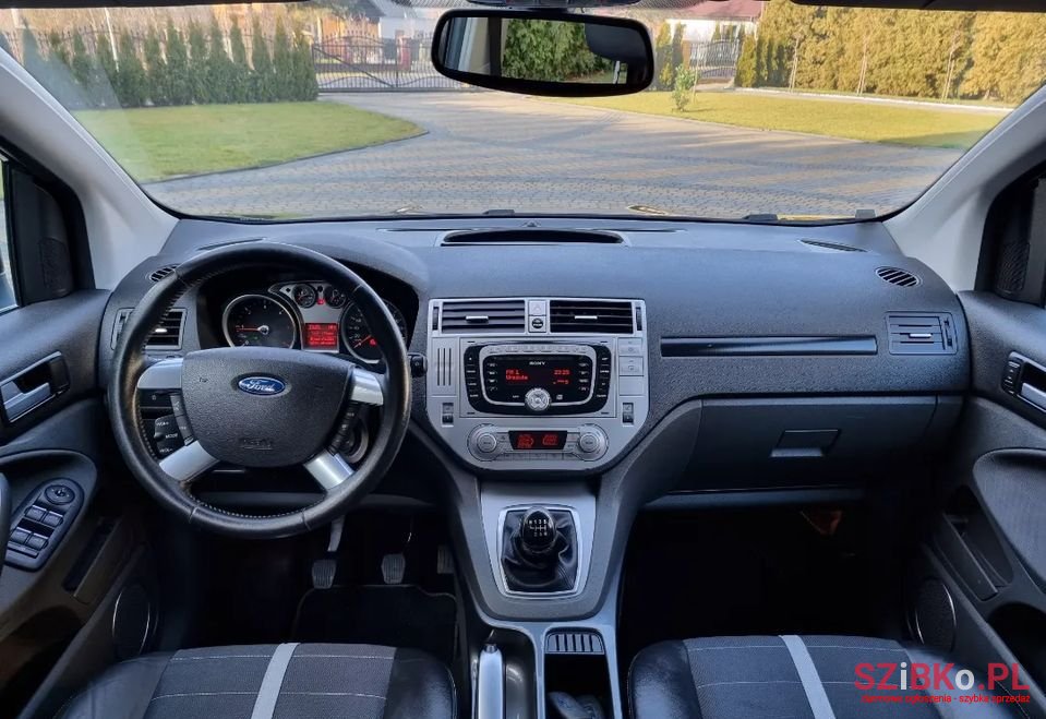 2008' Ford Kuga photo #6