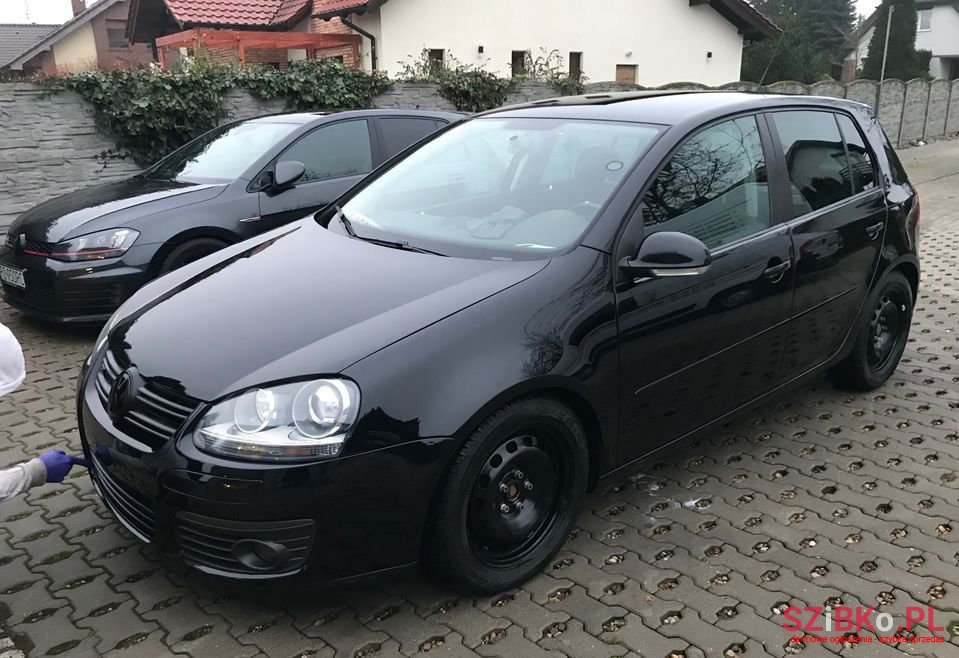 2006' Volkswagen Golf photo #6