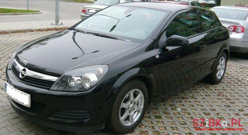 2008' Opel Astra photo #1