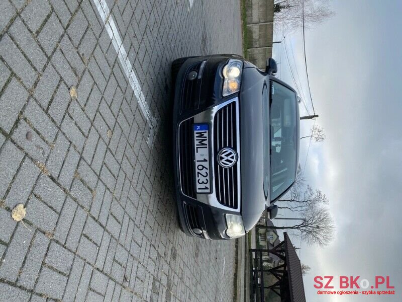 2007' Volkswagen Passat photo #5