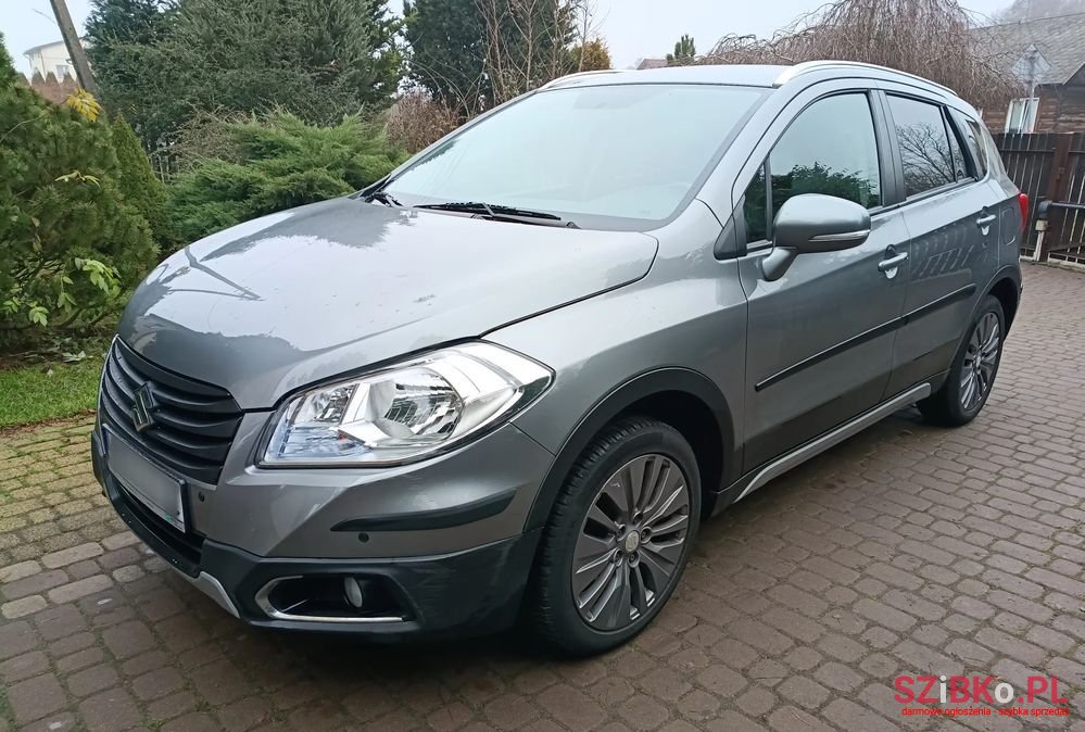 2014' Suzuki SX4 S-Cross photo #1
