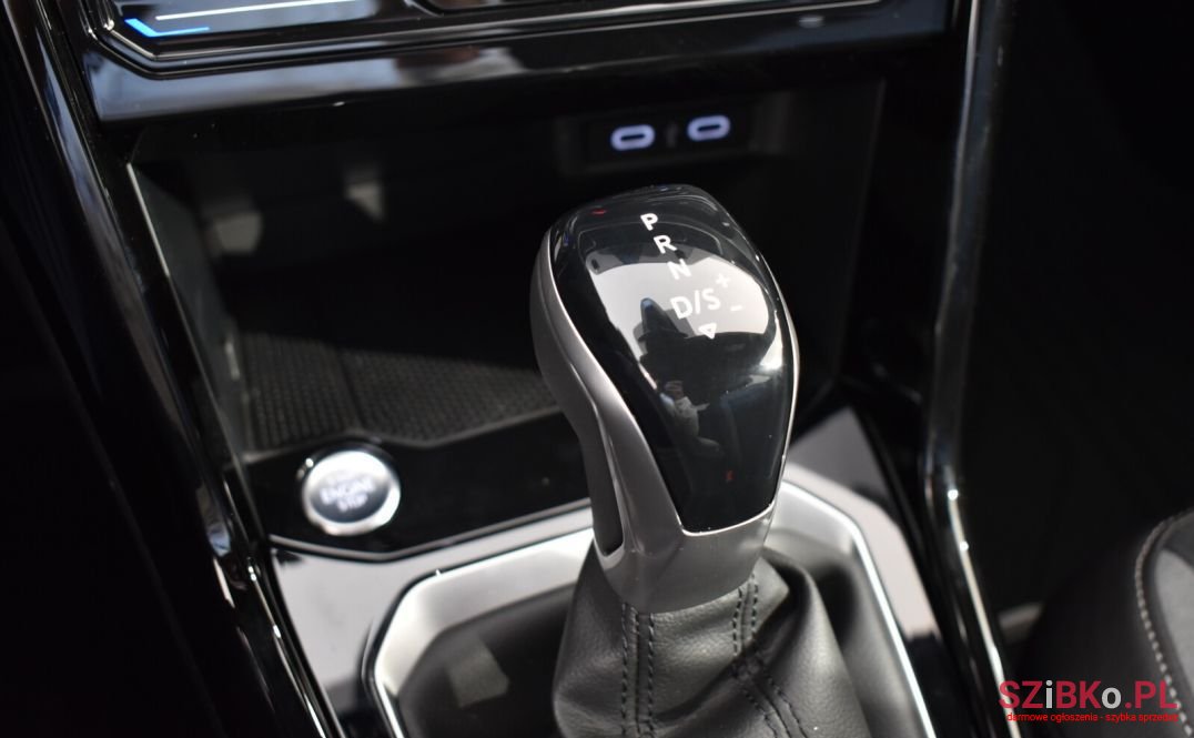 2022' Volkswagen T-Roc photo #4