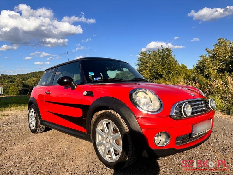 2007' MINI Cooper Standard photo #3