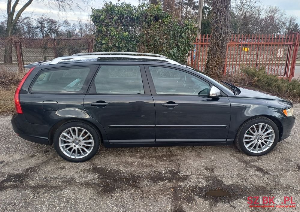2010' Volvo V50 1.6D photo #2