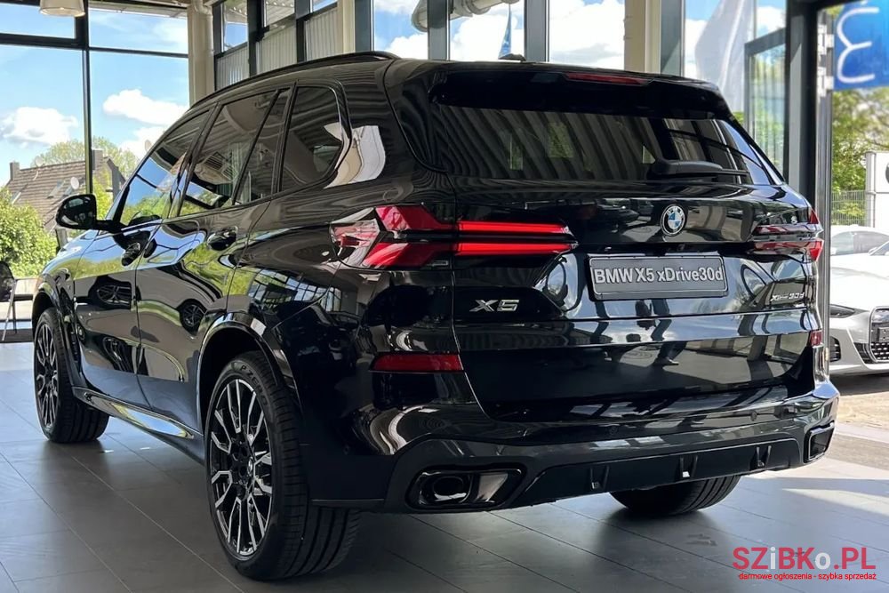 2024' BMW X5 Xdrive30D Sport photo #2