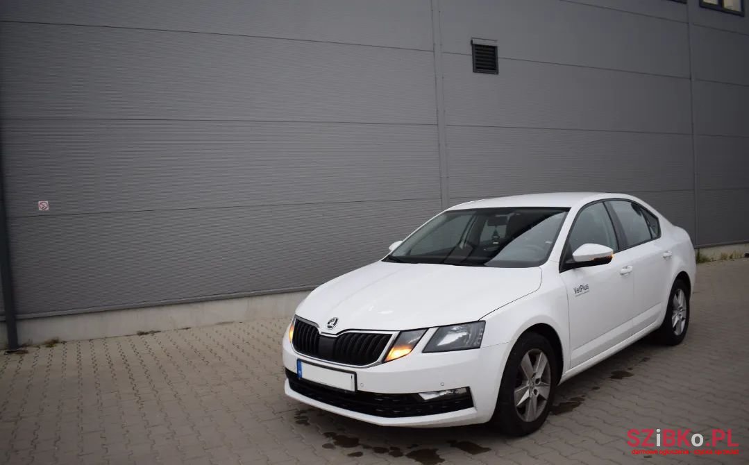 2017' Skoda Octavia photo #1