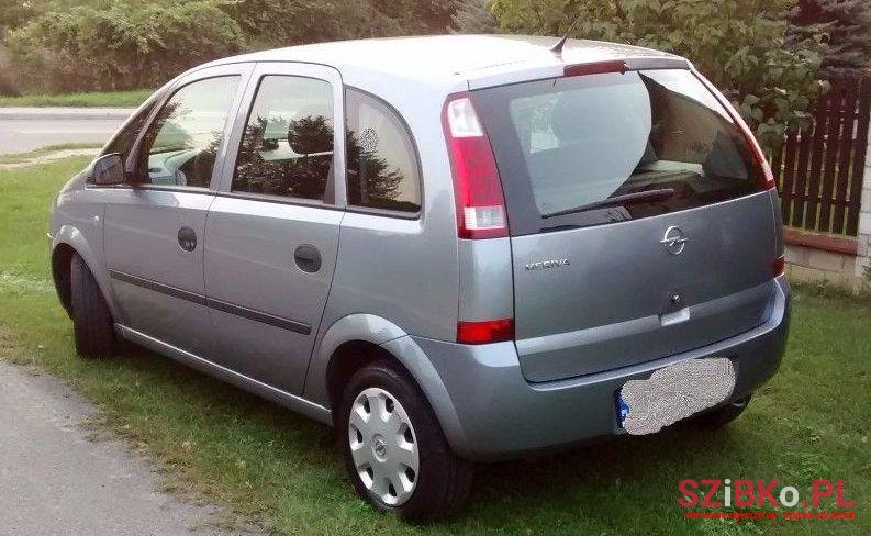 2004' Opel photo #2