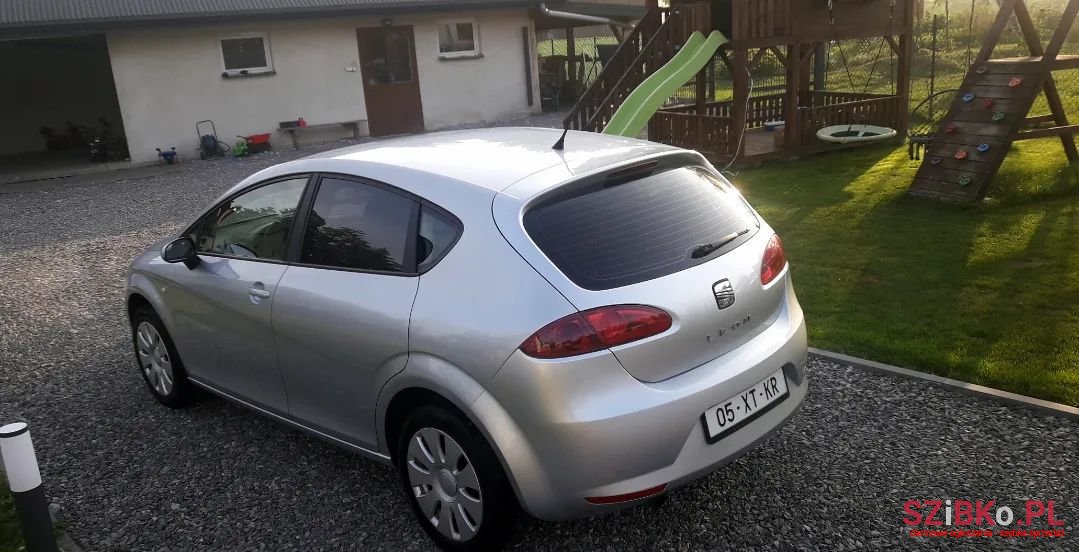 2006' SEAT Leon photo #3
