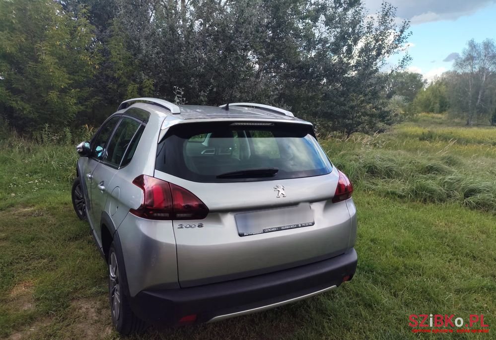 2018' Peugeot 2008 1.5 Bluehdi Allure S&S photo #6
