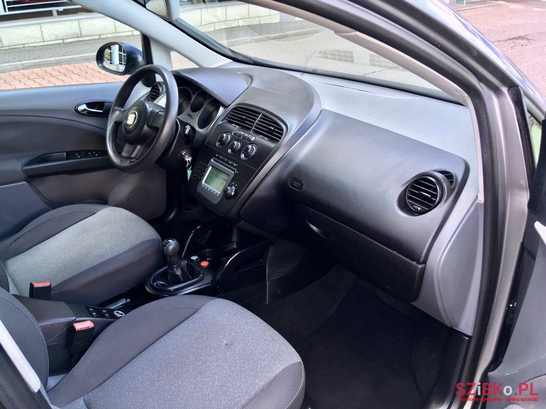 2005' SEAT Altea photo #5