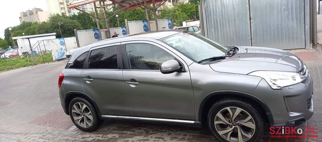 2013' Citroen C4 Aircross photo #1