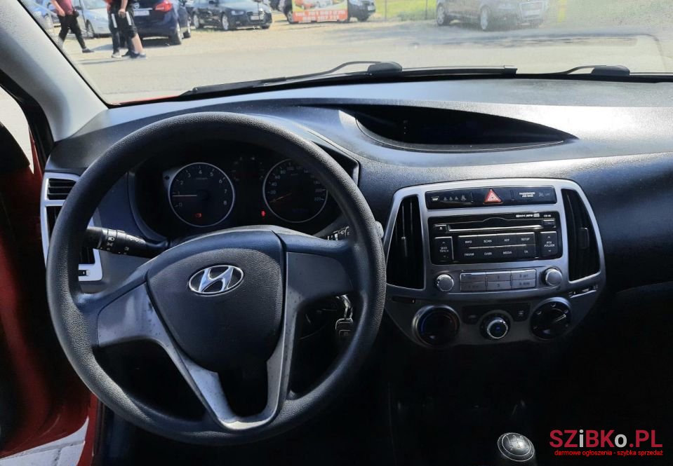2014' Hyundai i20 photo #6