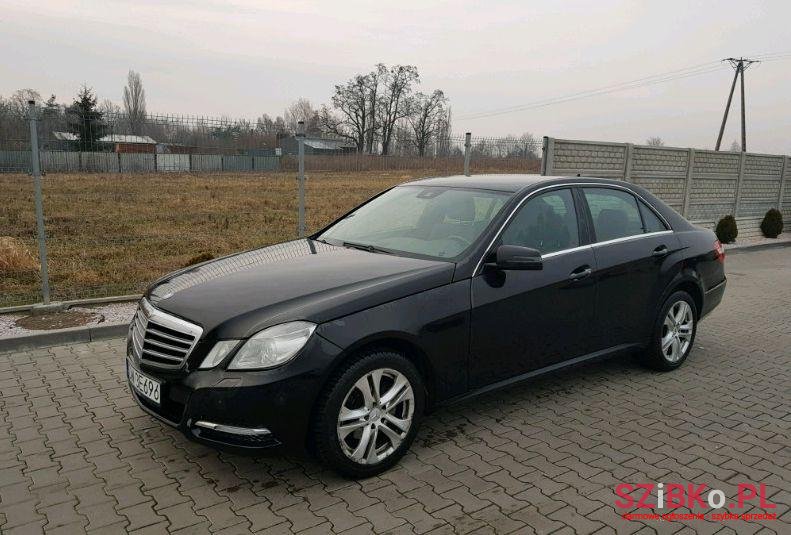 2012' Mercedes-Benz Klasa E photo #1