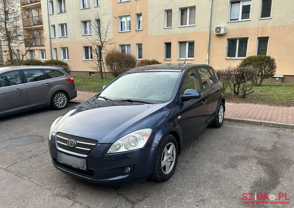 2008' Kia Ceed photo #1