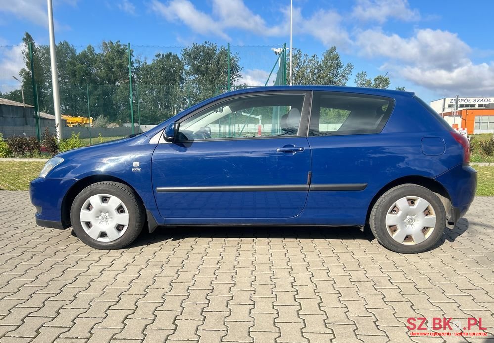 2004' Toyota Corolla photo #6