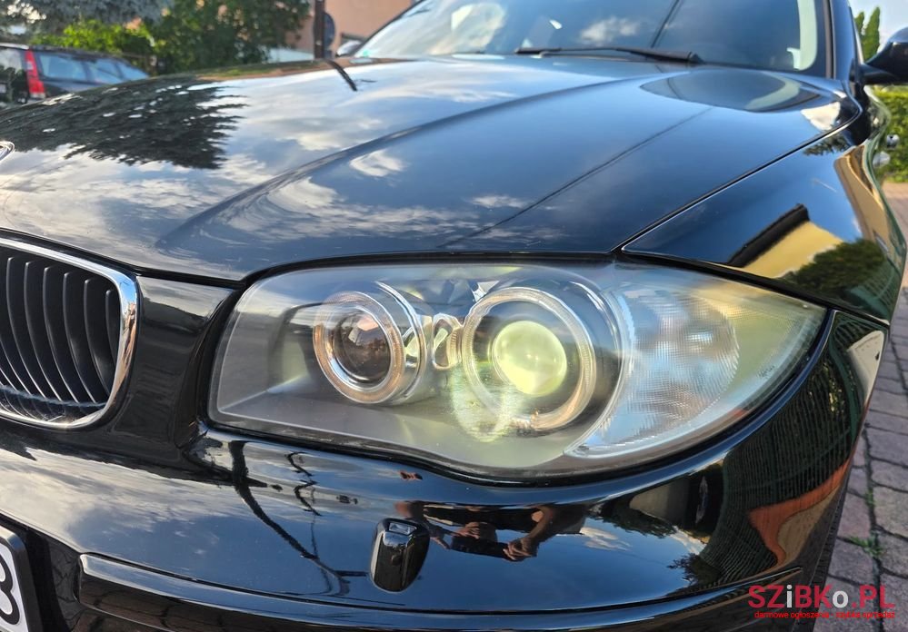 2007' BMW 1 Series 118D photo #4