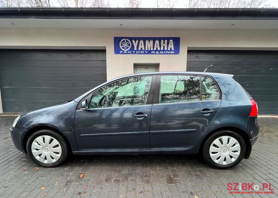 2008' Volkswagen Golf photo #4