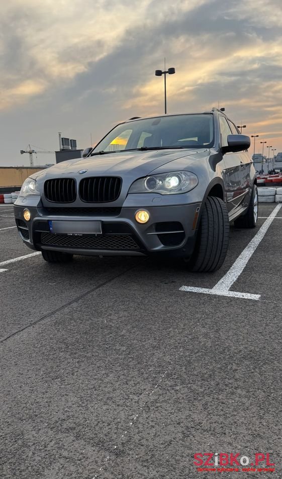 2011' BMW X5 Xdrive35I photo #4