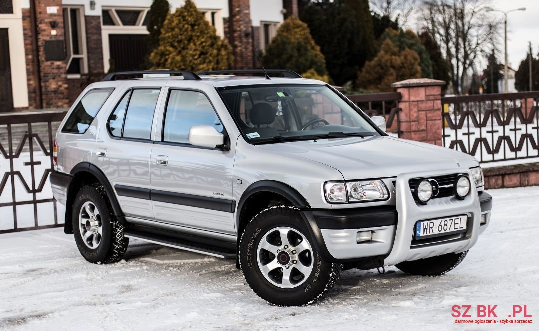 2002' Opel Frontera photo #1